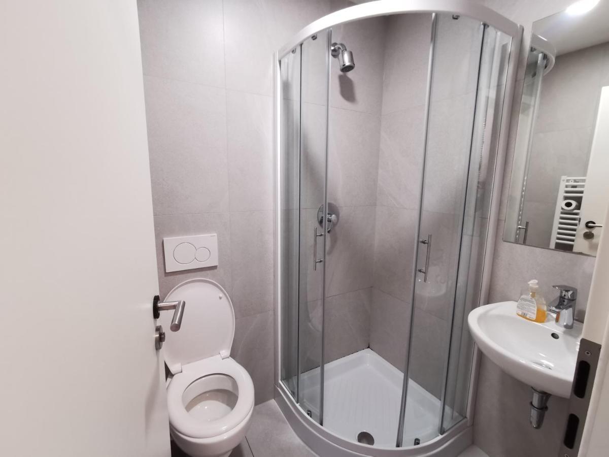 לובליאנה Simbol Rooms With Free Private Parking מראה חיצוני תמונה