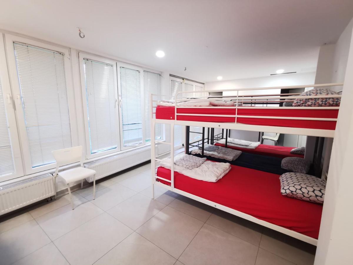 לובליאנה Simbol Rooms With Free Private Parking מראה חיצוני תמונה