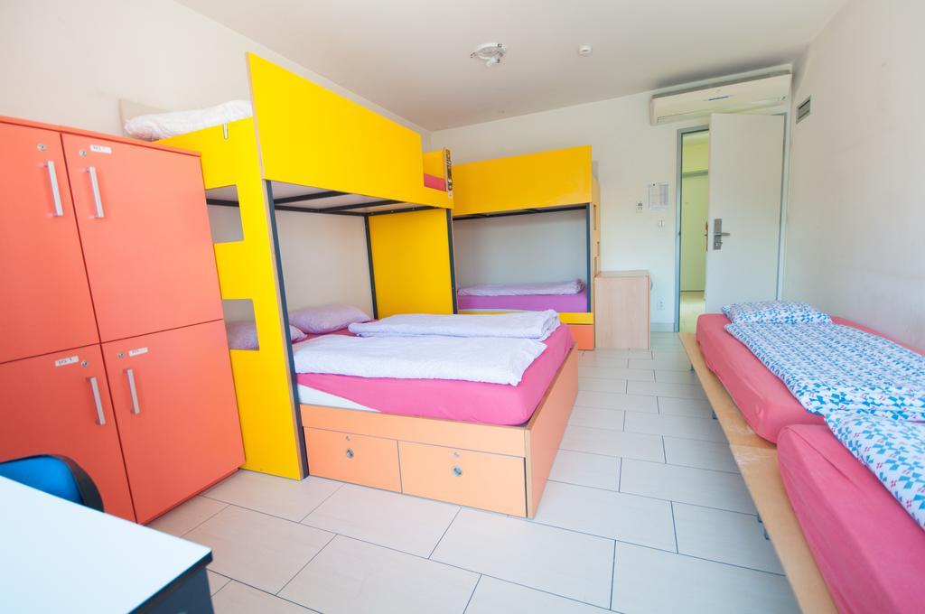 לובליאנה Simbol Rooms With Free Private Parking חדר תמונה