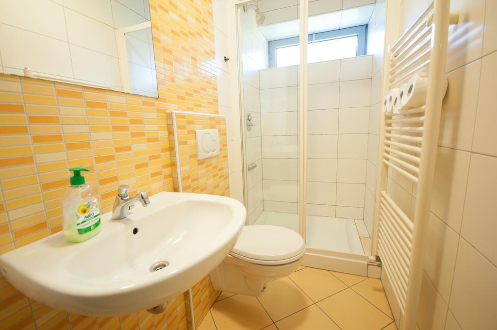 לובליאנה Simbol Rooms With Free Private Parking חדר תמונה