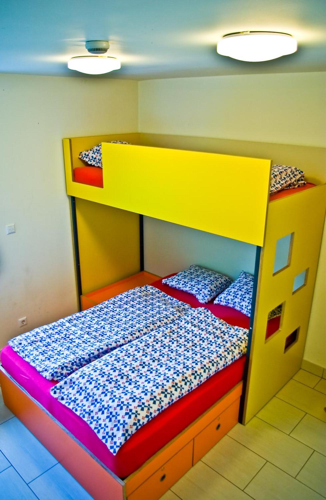 לובליאנה Simbol Rooms With Free Private Parking מראה חיצוני תמונה